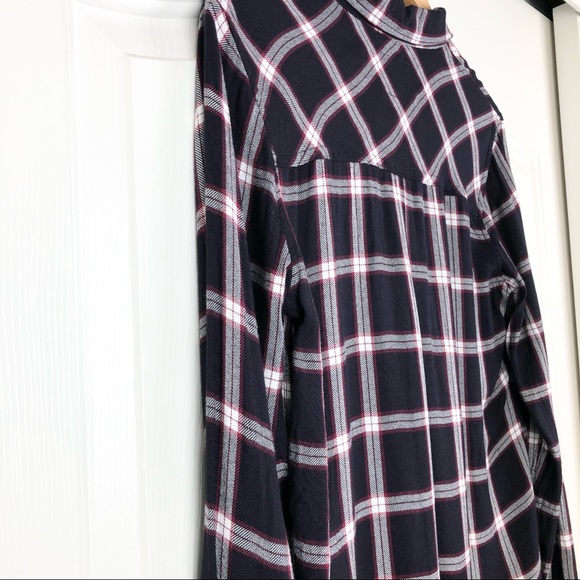 Rails Hunter Plaid Flannel Button Down Shirt - Picture 5 of 14